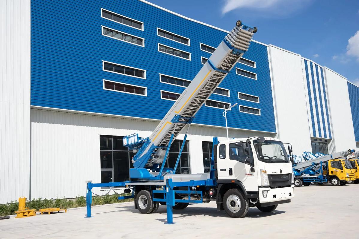 池州贵池小型云梯车上料车租赁多少钱