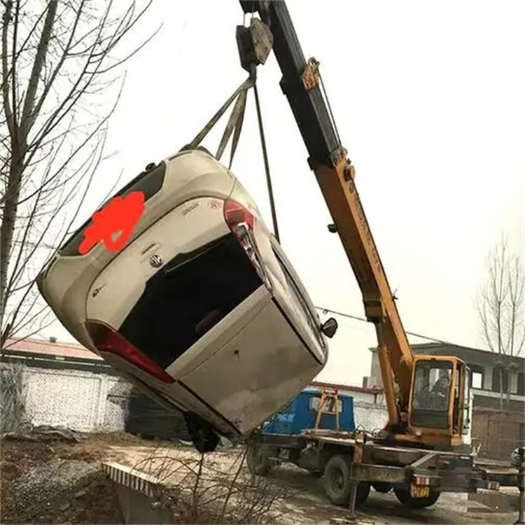 池州贵池随时待命，吊车24小时道路救援服务全解析